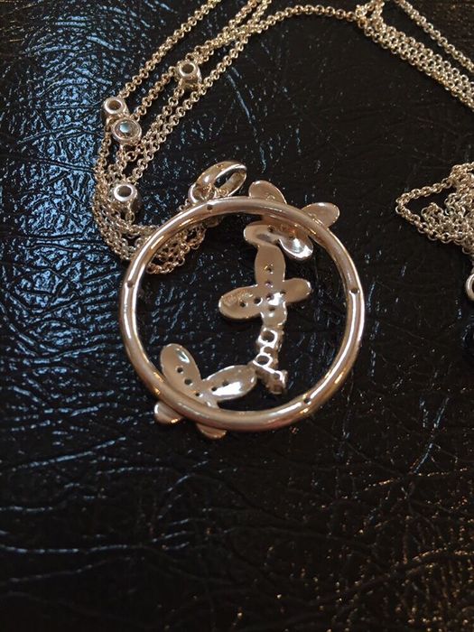 Сребърни лъжички и бижутерия