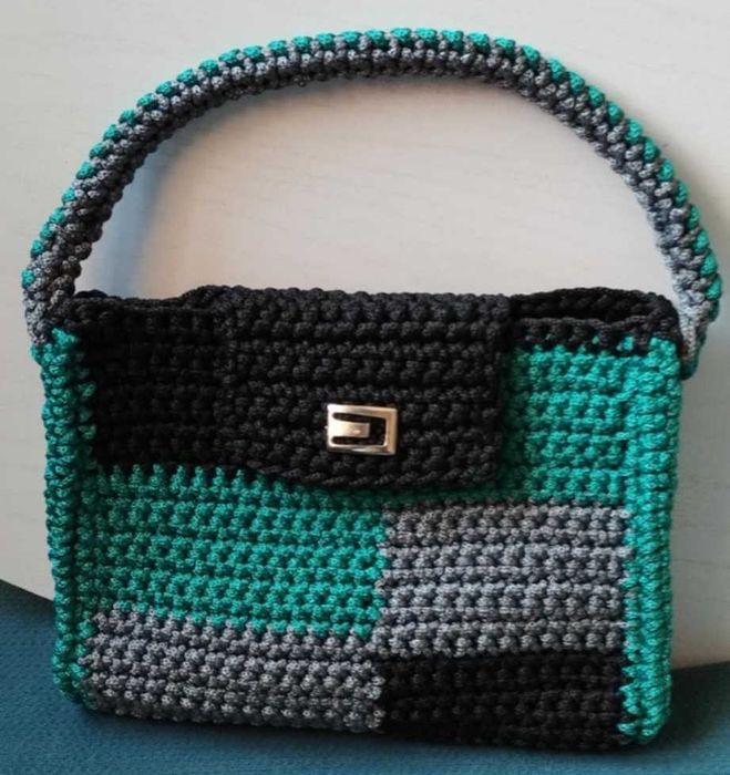 Ръчно плетени дамски чанти