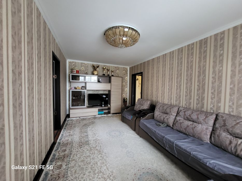 Продам 3комн малогабаритную квартиру по адресу 3микр 12дом