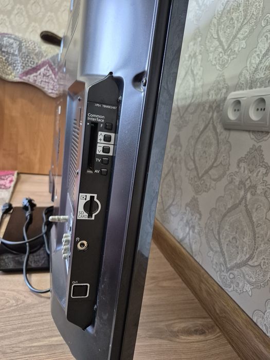 Телевизор Panasonic модель  ТХ-PR50U30