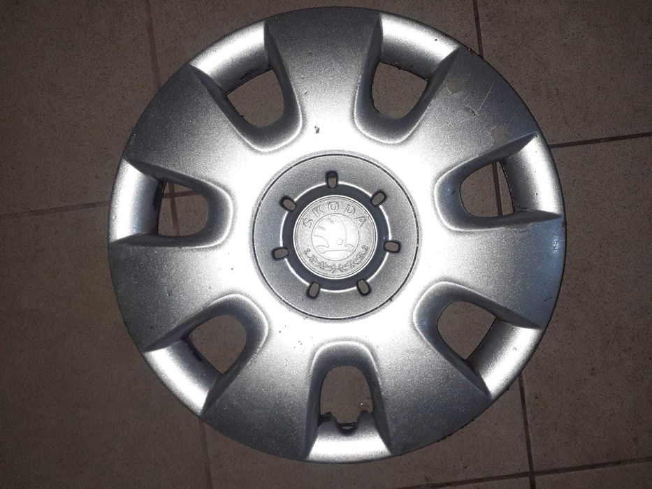 Vand 4 capace originale skoda R14