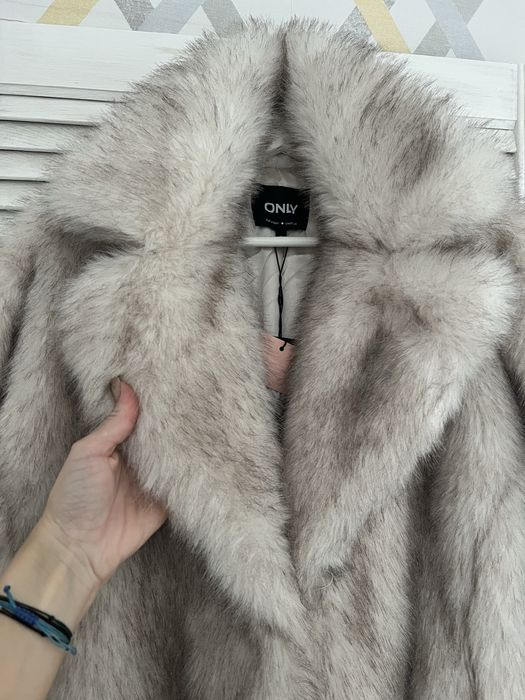 Jachetă de iarna din blană arficială