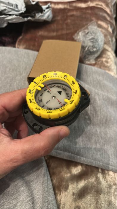 Водолазен компас