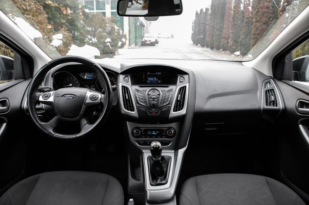 Ford        focus