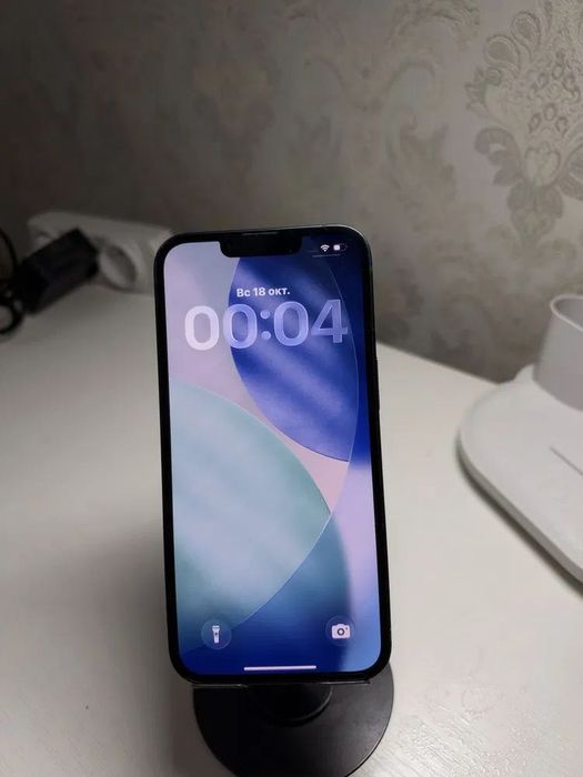 Продам iPhone 13 айфон 13