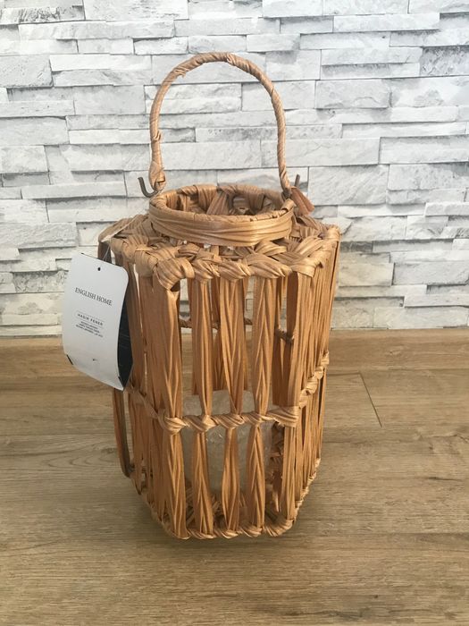 Продавам чисто нов свещник