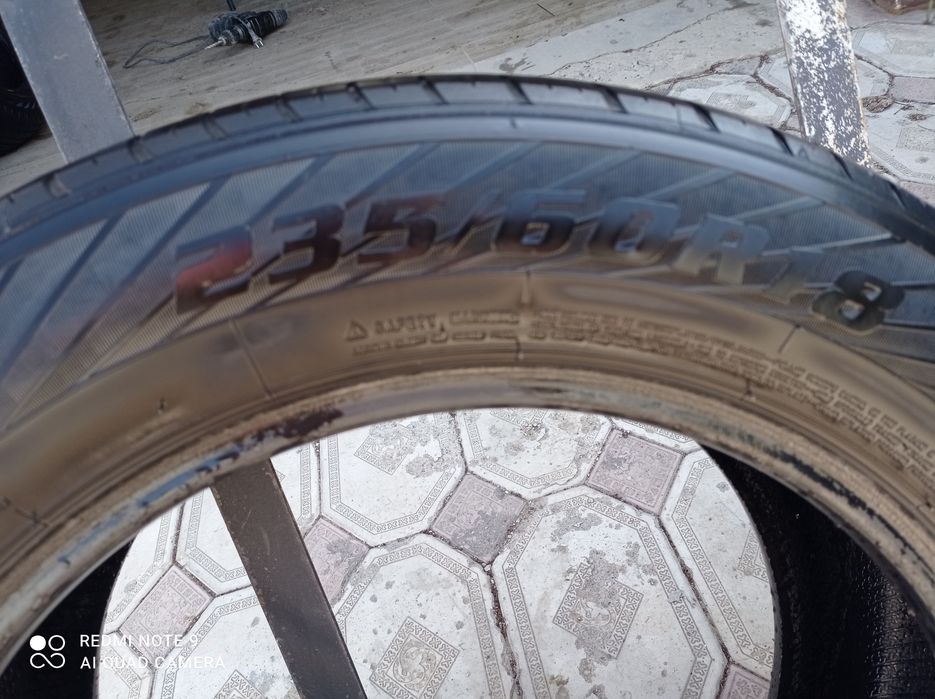 Продам шины всесезонные 235/60/18