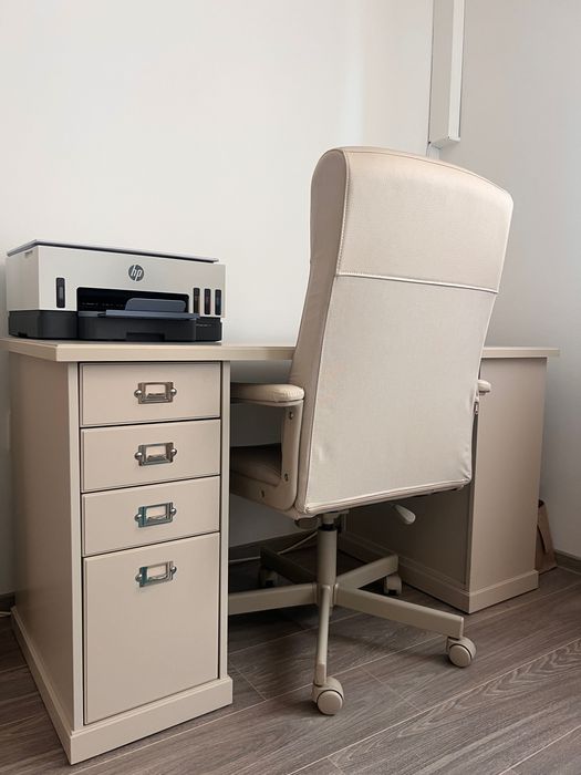 Set complet Birou + Scaun ergonomic IKEA – Stare Foarte Bună (Preluare din Sibiu)