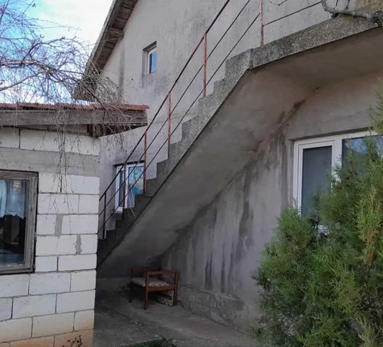 Продавам къща с.Българево