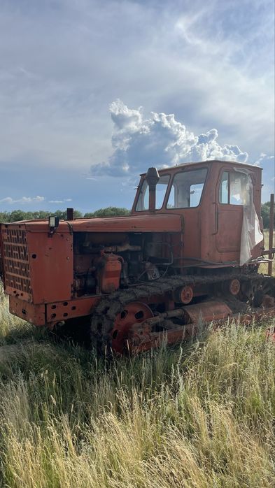 Продам трактор т4