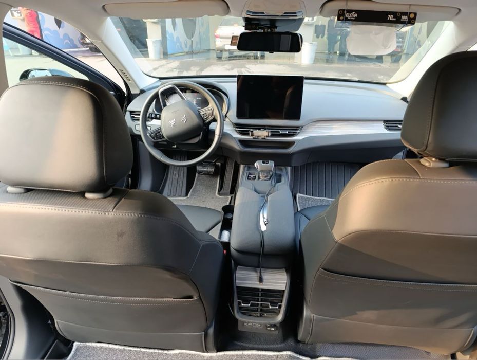 Hongqi Eqm5 500 тали сотилади