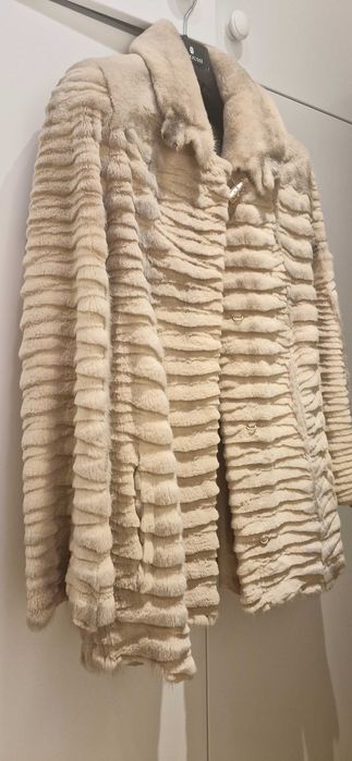 Haina din blana de vizon