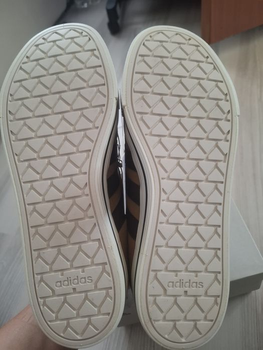 Încălțăminte sport Adidas mărimea 40 1/2