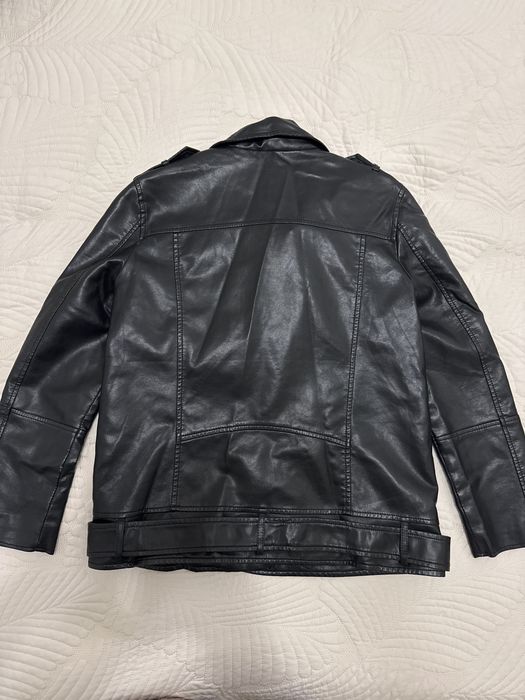 Продам куртку кожаную