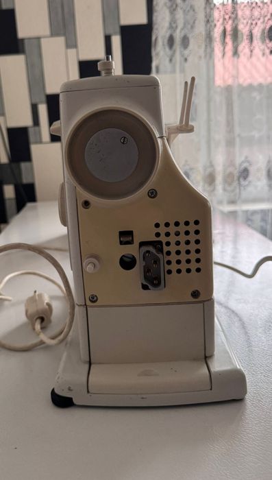 Masina de cusut portabila!