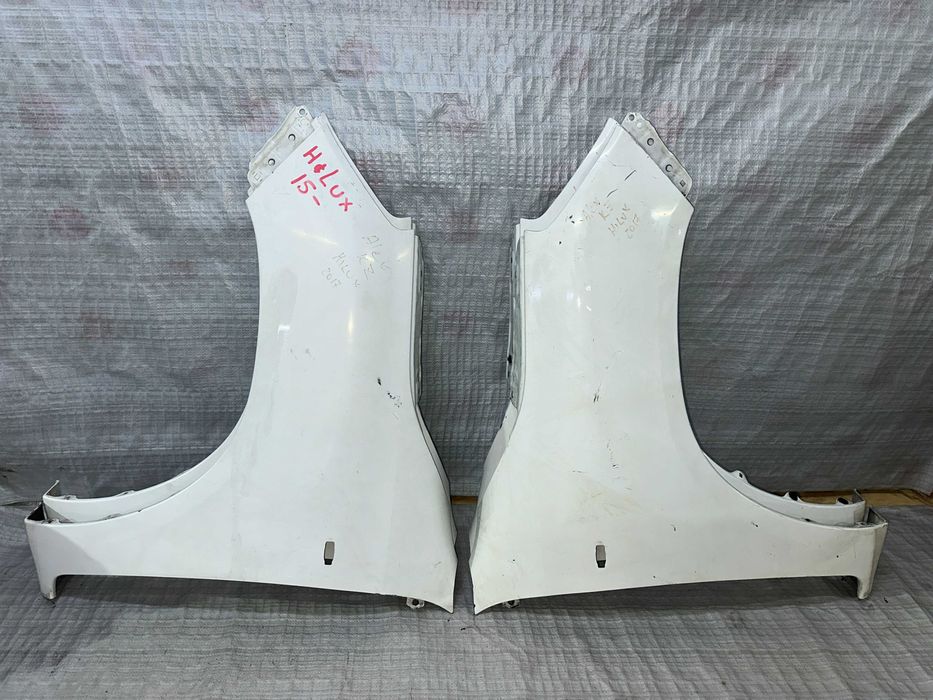 Крылья крыло Toyota Hilux 2015-20 год, оригинал из Японии