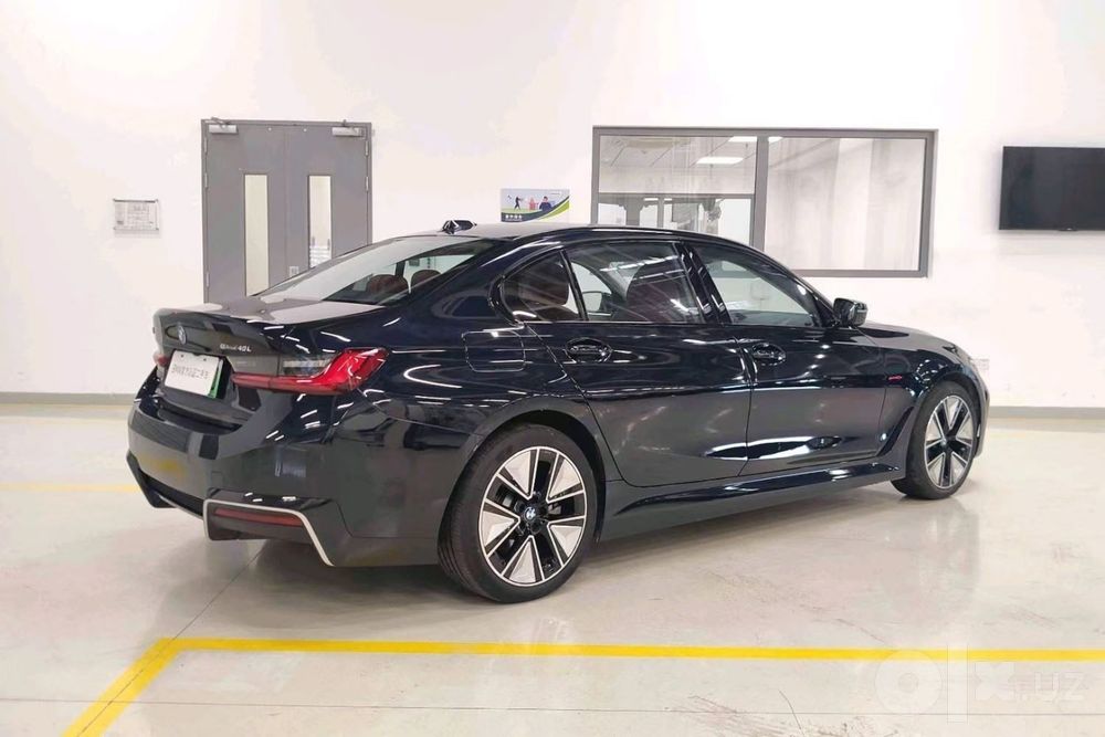 BMW i3 40L M Sport, 2026, Темно-синий.