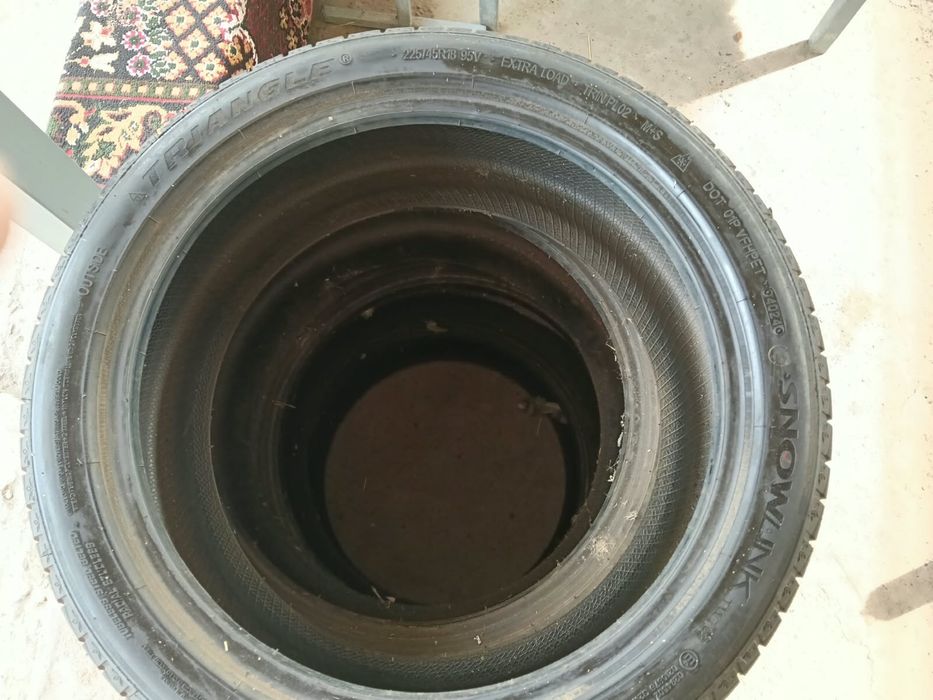 Зимние шины 225/45/R18