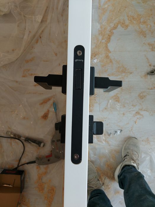 Есік. Установка Дверей