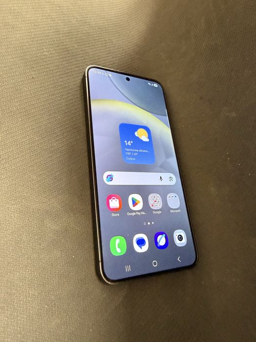 Samsung Galaxy S23 5G 8/128GB / перфектен