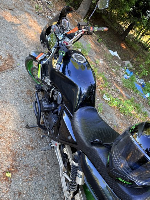 Honda SB400 SF..