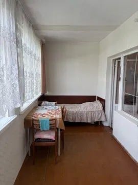 Срочно Продаётся Мирабад Авиагородок 3/4/4 ремонта нет  локации топ !