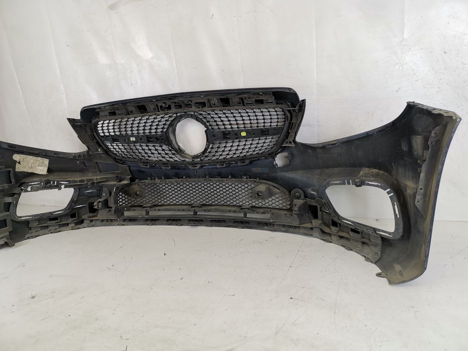 Предна броня AMG с централна и долна решетка Mercedes-Benz Е-Клас / Me