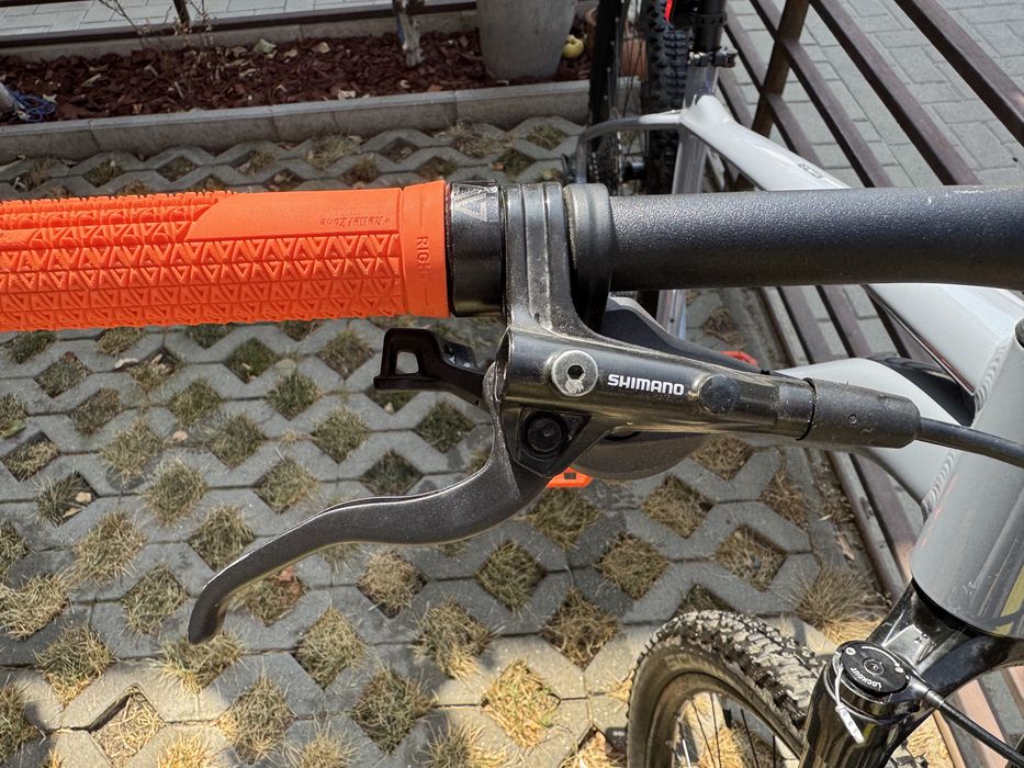 Bicicleta CUBE , cadru L