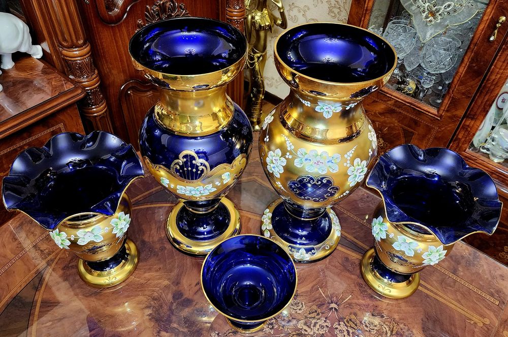 Богемия. Большие шикарные вазы. Дёшево !