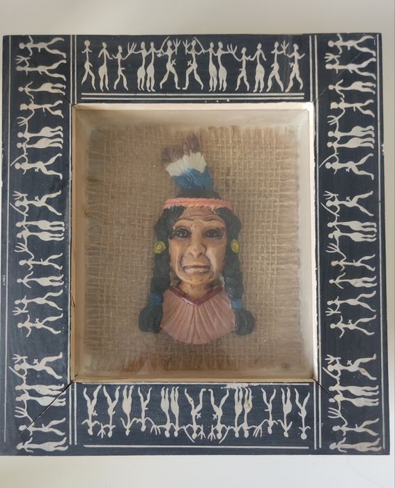 Маска индейца в рамке