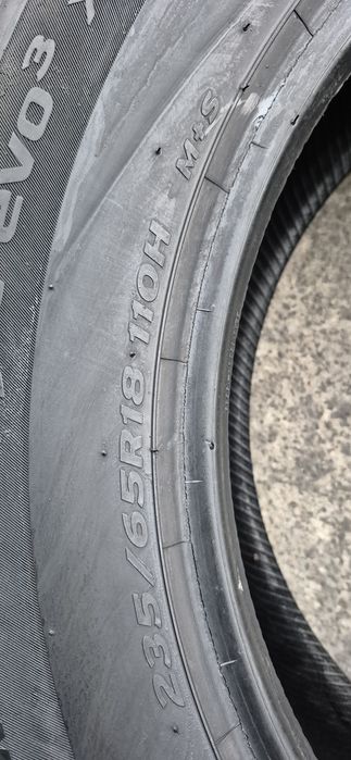 2 anvelope iarna Hankook 235/65/18,dot 2021.Pretul este pe bucata