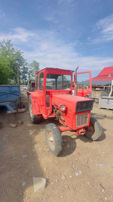 Tractor Universal 445