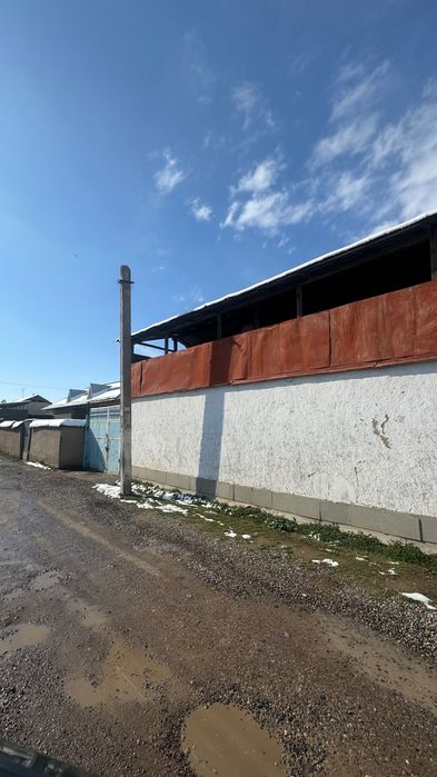 Yer uy sotiladi kelishilgan narhda