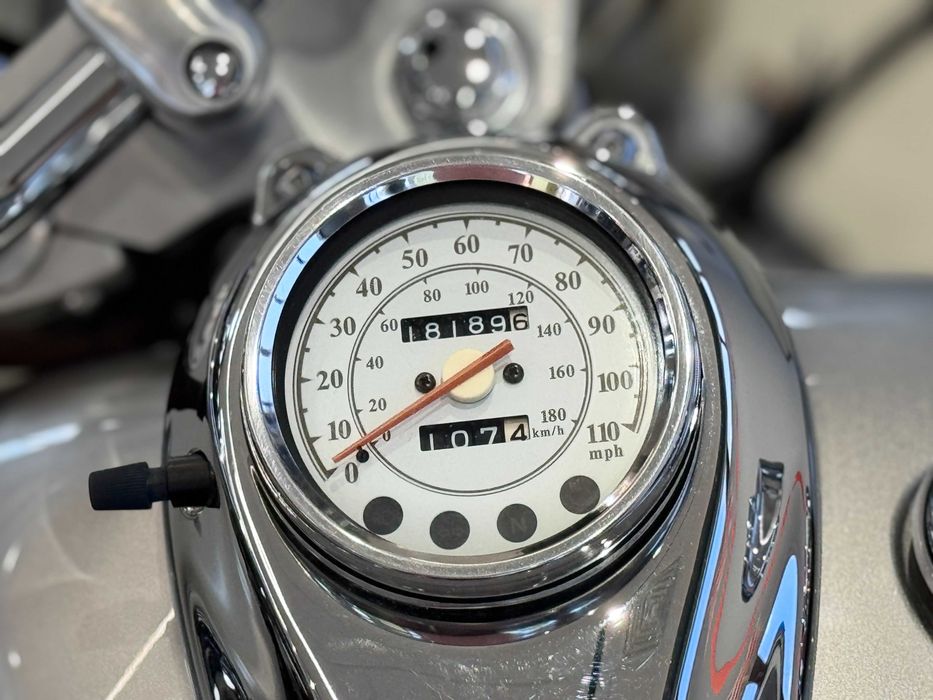 Motocicleta Yamaha Drag Star 650
