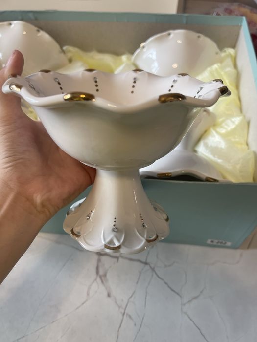 Конфетница новая