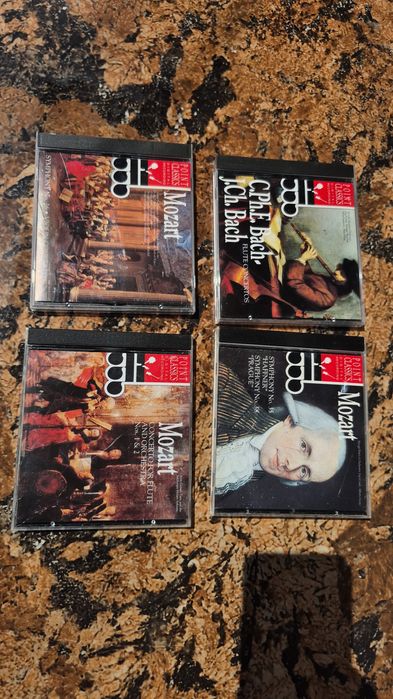 Vând Lot 12 CD cu muzica clasica mixta din colectia Point
