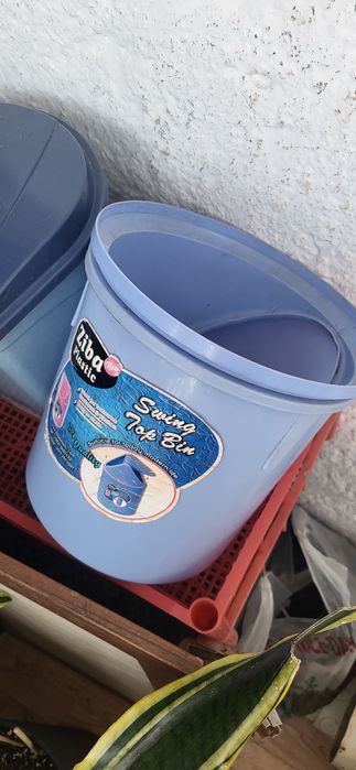 Ведро небольшое для мусора