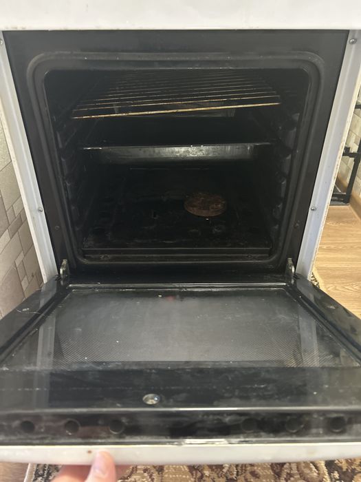 Продам газ плиту