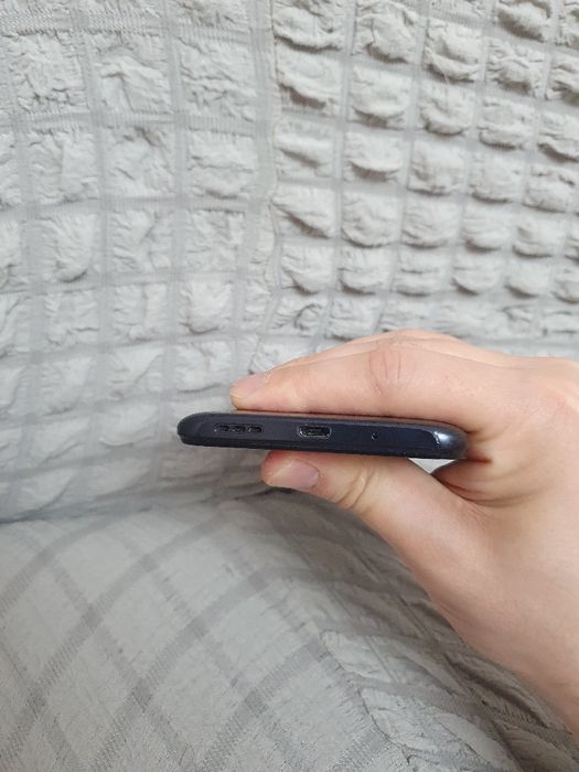 Srochna sotiladi Xiaomi Redmi 9C 64Gb Black Sastayaniya yaxshi Zo'r