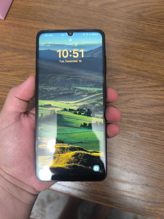 Samsung A06 идеальное состояние.