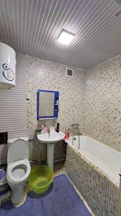 Chorbog‘ shaharchasi markazida 3 xonali kvartira sotiladi