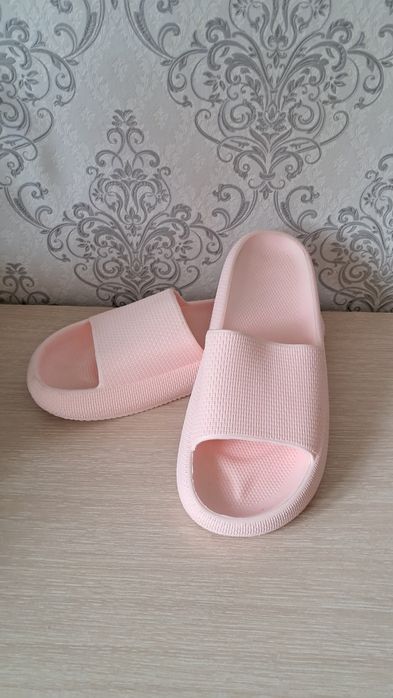 Шлепки резиновые