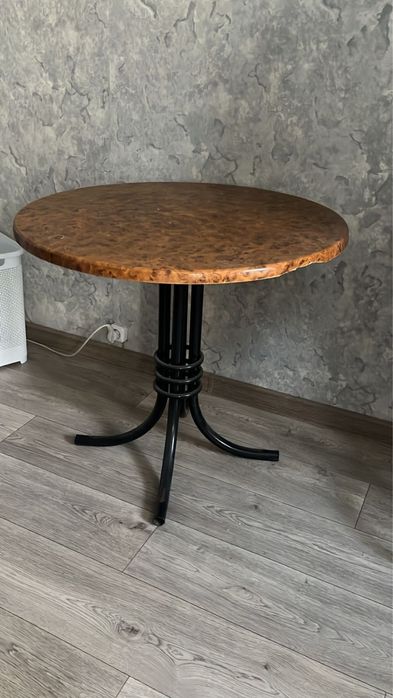 Стол круглый б/у