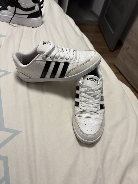 Adidas model clasic