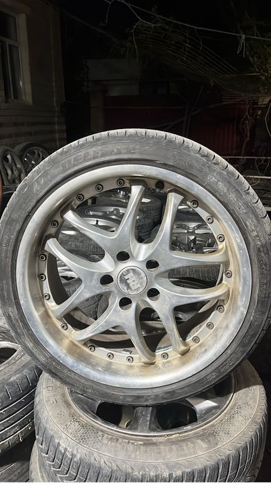 Мерседеске титанкалар сатылады