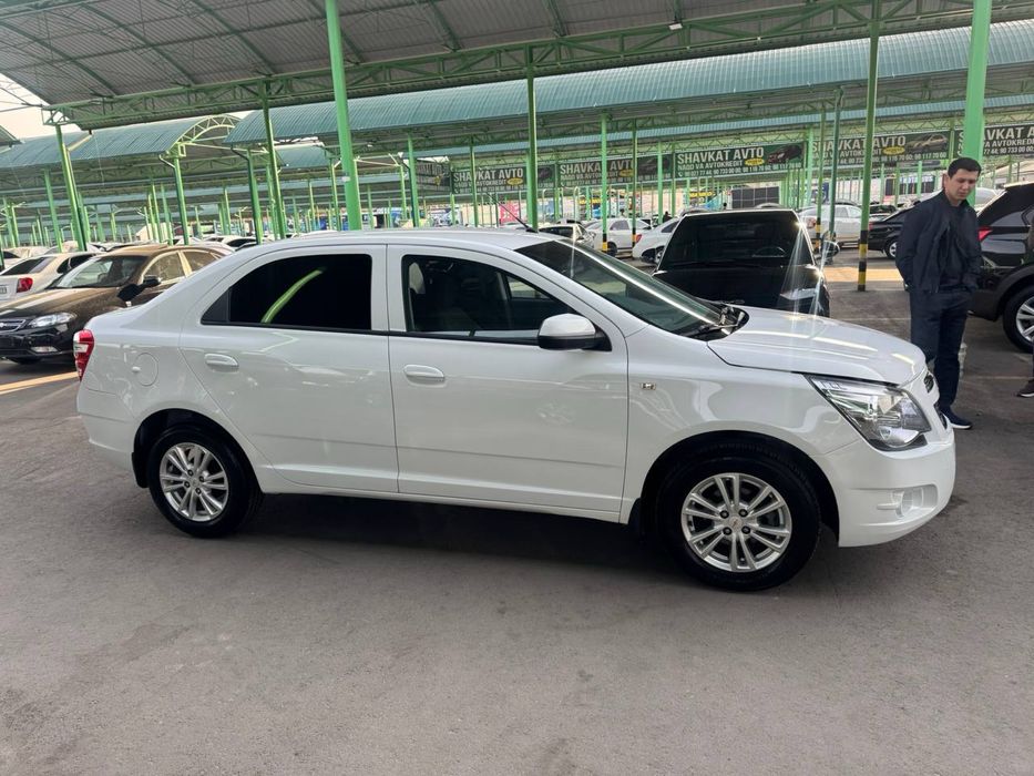 Chevrolet Cobalt 2023 — 2