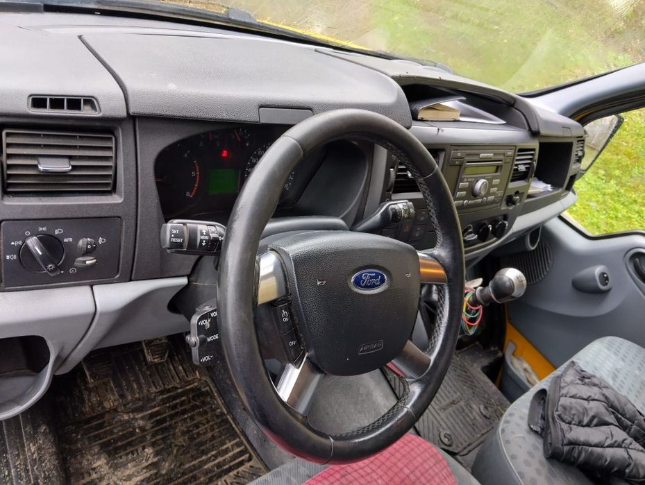 Ford transit 2.2 anul 2013