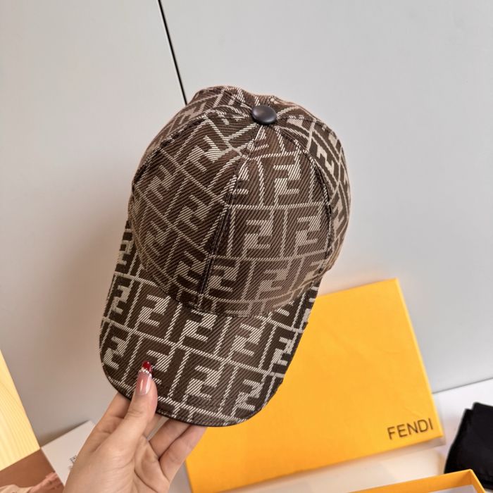 Sapca Fendi , calitate premium , pe comanda , noua