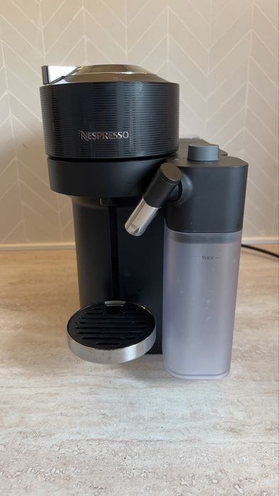 Nespresso Vertuo Lattissima