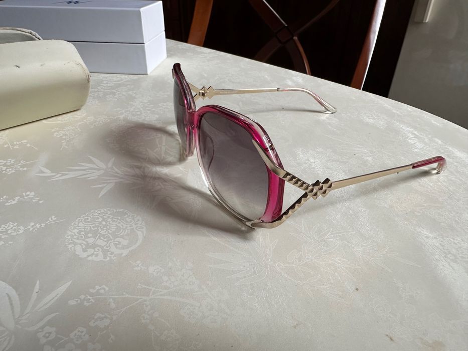 Очки солнцезащитные